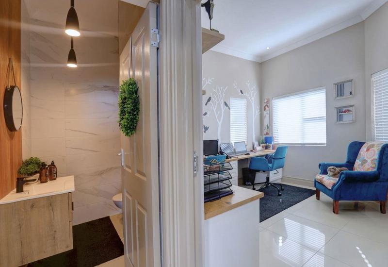 5 Bedroom Property for Sale in Pinnacle Point Golf Estate Western Cape